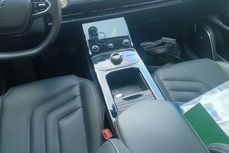 Used NETA U 2022 NETA U-Ⅱ 610 Ternary Lithium Gear Lever