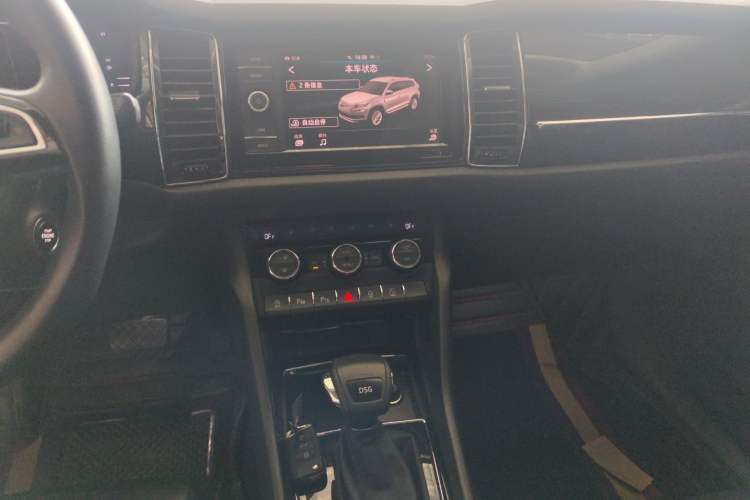 Used Skoda Kodiaq 2019 Facelifted TSI330 5-Seater Two-Wheel-Drive Luxury Enjoyment Edition China VI Standard Audio And AC Panel