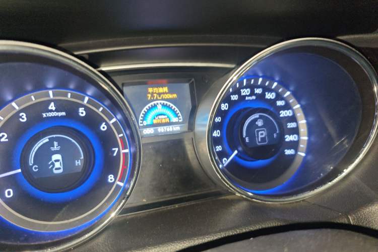 Used Hyundai Sonata 2013 2.0L Automatic Luxury Edition