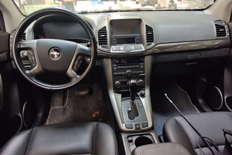 Used Chevrolet Captiva 2014 2.4L 4x4 Flagship Edition 7 Seats Center Console