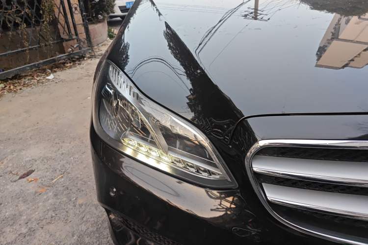 Used Mercedes-Benz E-Class 2015 Restyled E 260 L Sport Edition