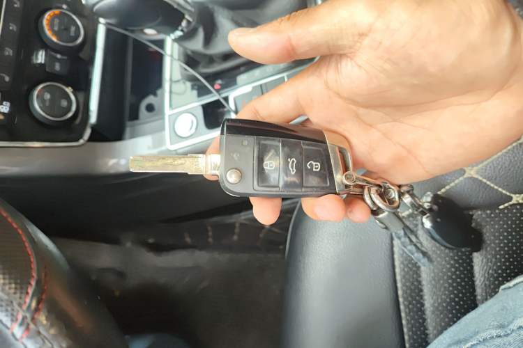 Used Volkswagen Passat 2017 330TSI DSG Luxury Edition Vehicle Key