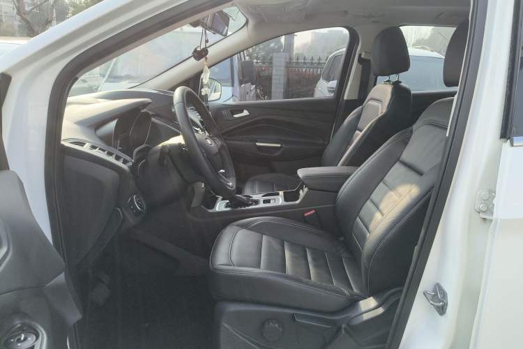 Used Ford Kuga 2017 EcoBoost 180 Two-Wheel-Drive Platinum Edition