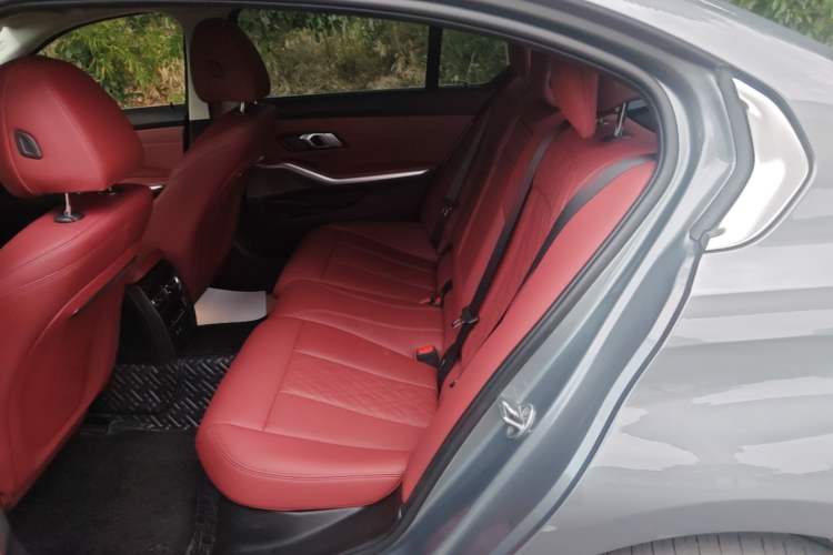 Used BMW i3 2024 eDrive 35 L
