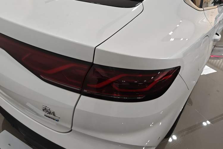 Used BYD Qin L 2025 DM-i Smart Drive 120KM Leading Model