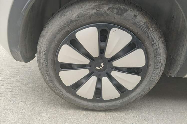 Used Wuling Bingo 2024 333 km Enjoyment Version
