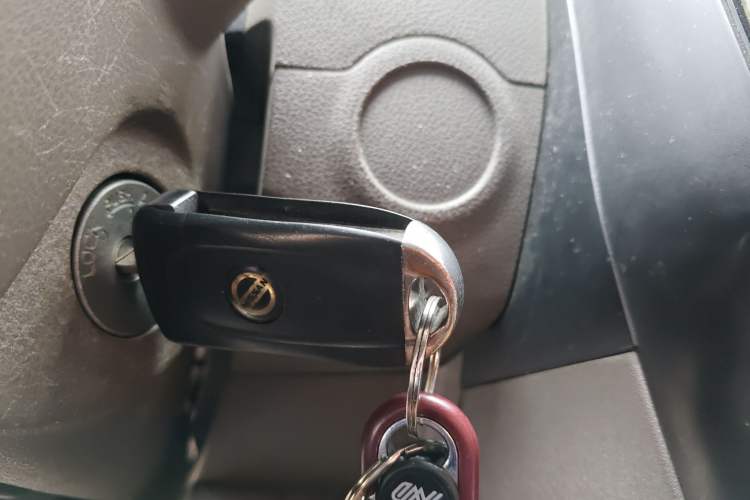 Used Nissan Sunny 2014 1.5XE Manual Elite Edition
