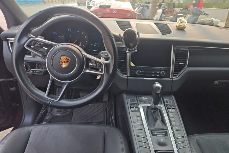 Used Porsche Macan 2017 Macan 2.0T Center Console