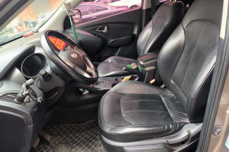 Used Hyundai ix35 2015 2.0L Automatic 2WD Smart Version China V Standard