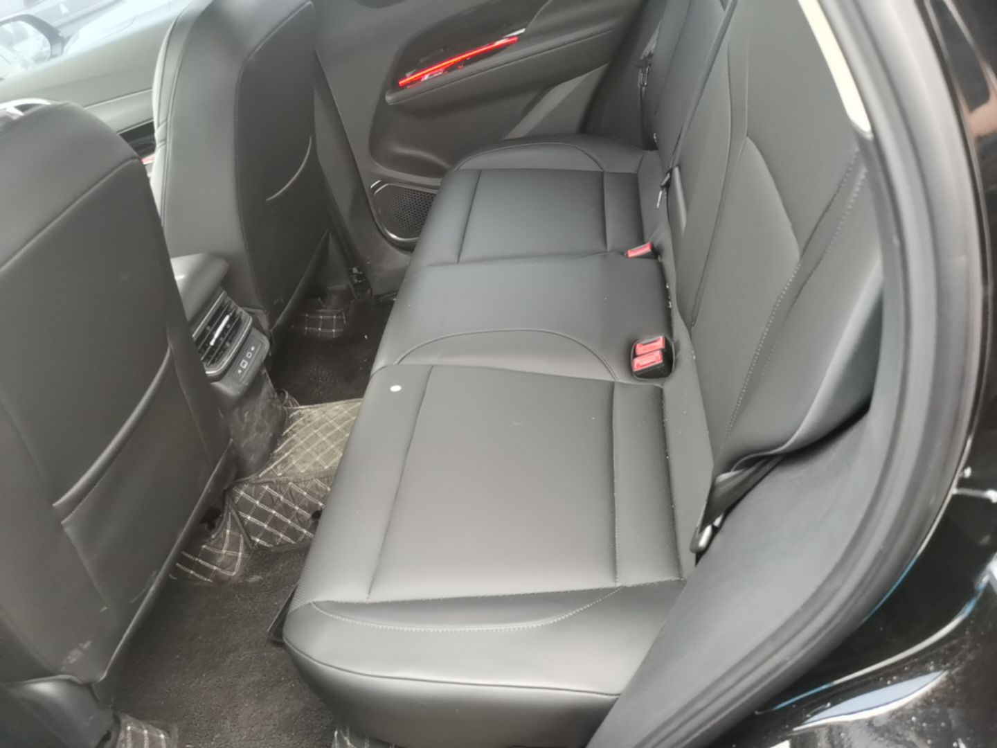 Hongqi HS3 PHEV 2025 Model 117km Jingwei Edition — снимка 20