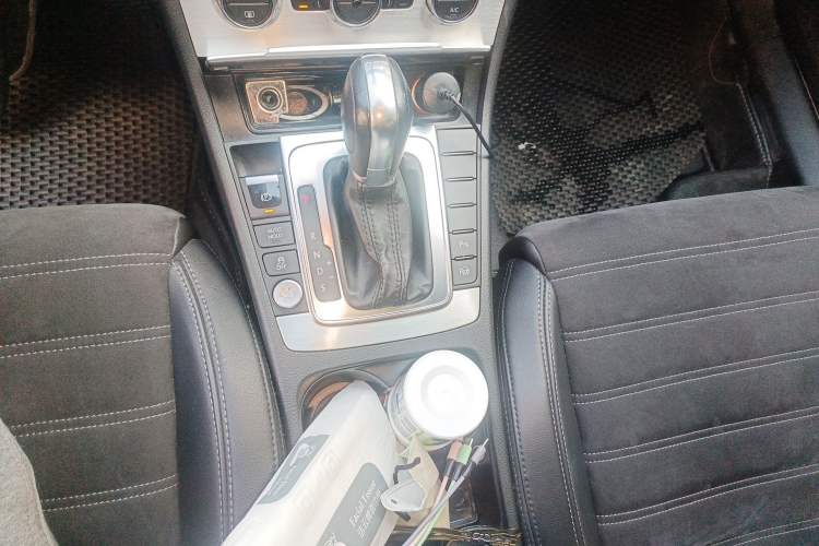 Used Volkswagen FAW-Volkswagen CC 2016 1.8TSI Luxury Model Gear Lever