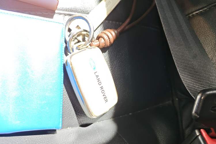 Used Land Rover Discovery 2014 3.0 SDV6 HSE Diesel Edition Vehicle Key