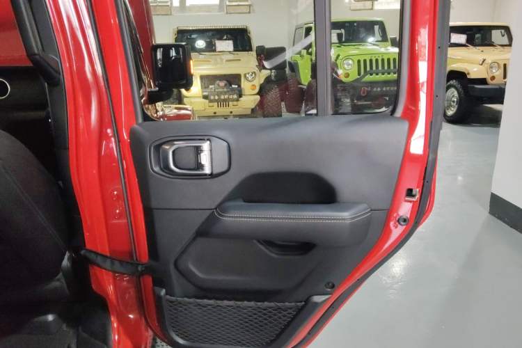 Used Jeep Wrangler 2021 2.0T Sahara Four-Door Edition