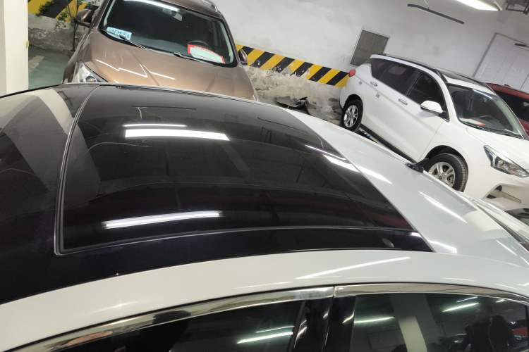 Used Volkswagen Lamando 2015 230TSI DSG Fashion Edition
