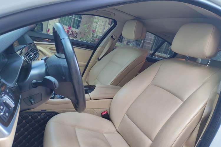 Used BMW 5 Series 2013 525Li Leading Model