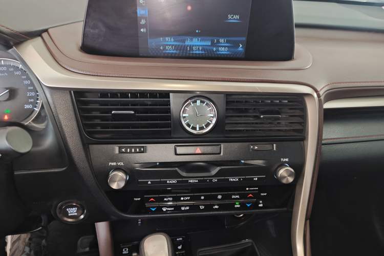 Used Lexus RX 2020 300 4x4 Elegant Edition China VI
