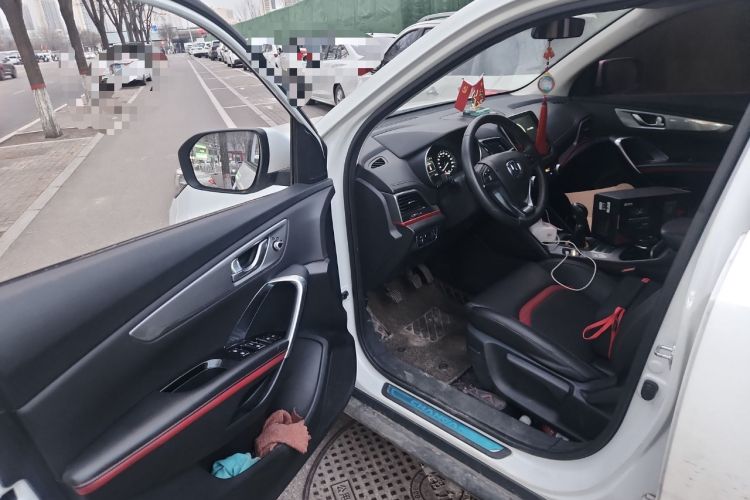 Used CHANGAN CS55 2018 1.5T Manual Colorful Model China V Standard Driver Seat