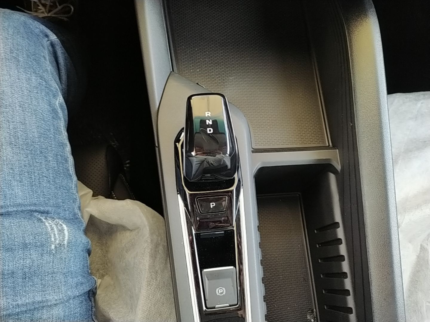 Geely Auto Binray 2024 Binrui COOL 1.5T DCT Longteng Edition — снимка 16