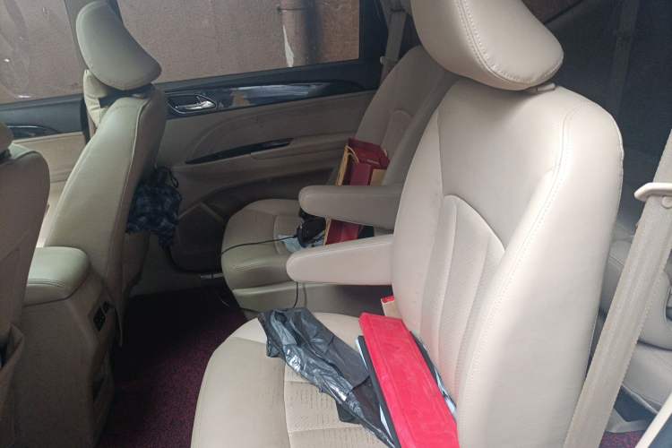 Used Baojun 730 2016 1.5L Manual Luxury Edition 7 Seats Left Rear Seat