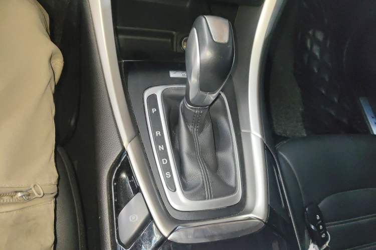 Used Ford Mondeo 2013 2.0L GTDi 200 Luxury Model
