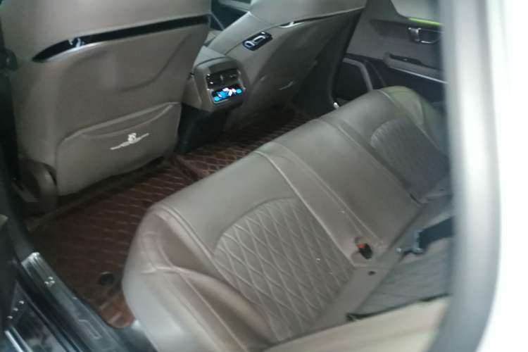 Used BYD Han 2025 DM-i 125KM Elite Model Left Rear Seat