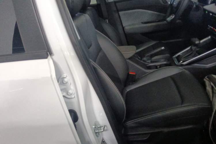 Used Wuling Alvez 2022 1.5L CVT Comfort Edition
