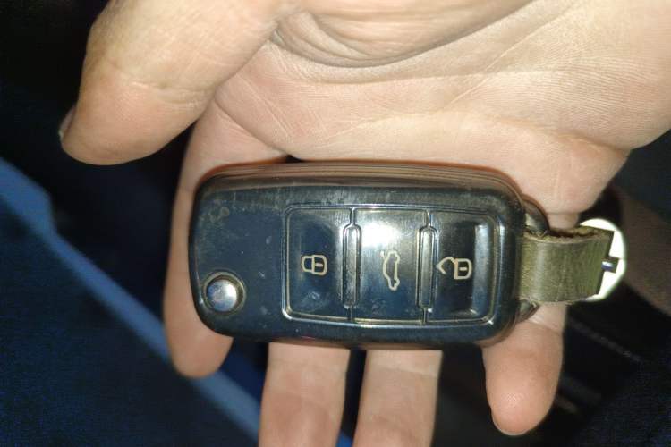 Used Volkswagen Sagitar 2014 Revised Version 1.6L Automatic Comfort Edition Vehicle Key