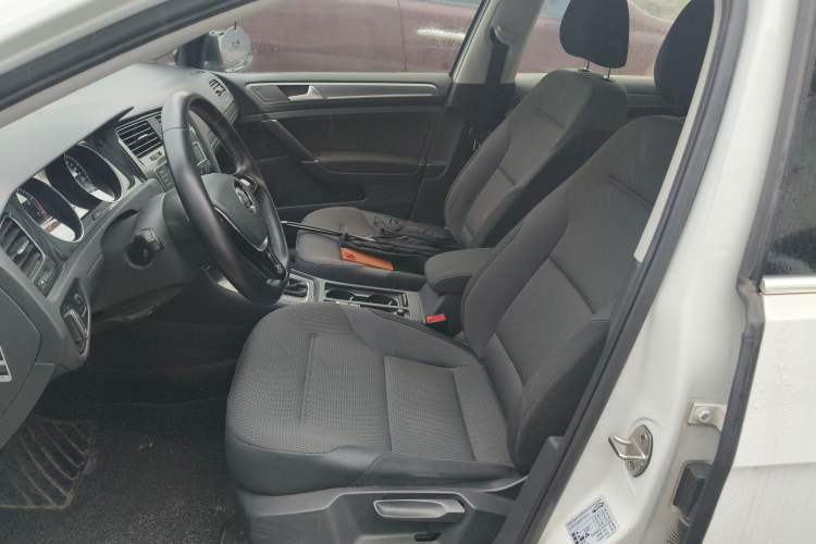 Used Volkswagen Golf 2017 230TSI Automatic Comfort Edition – Celebrating Milestone of One Million Units Left Front Seat