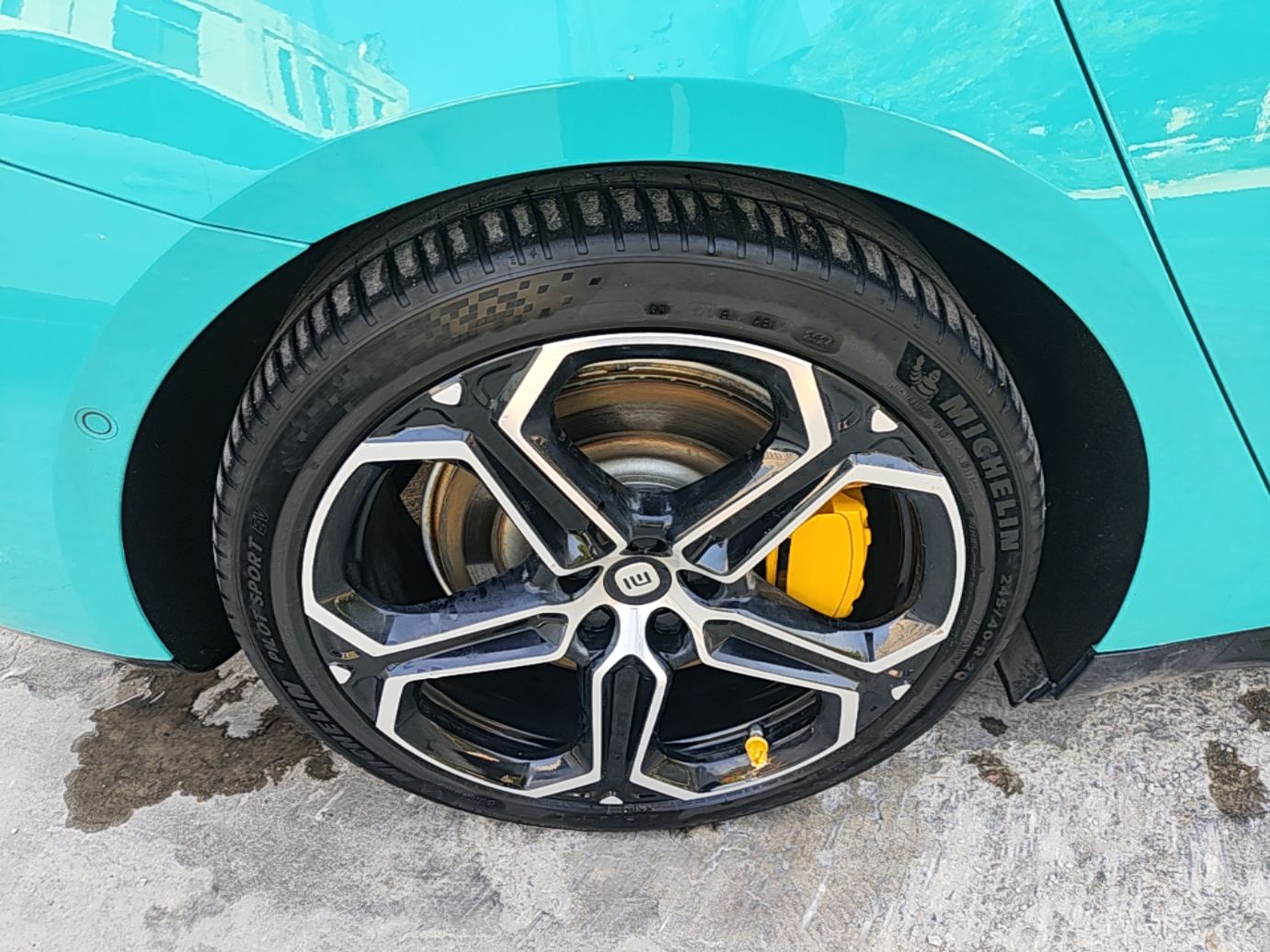 Xiaomi Auto SU7 2024 Rear-Drive Ultra-Long Range Advanced Pro-Level Intelligent Driving Version — снимка 11