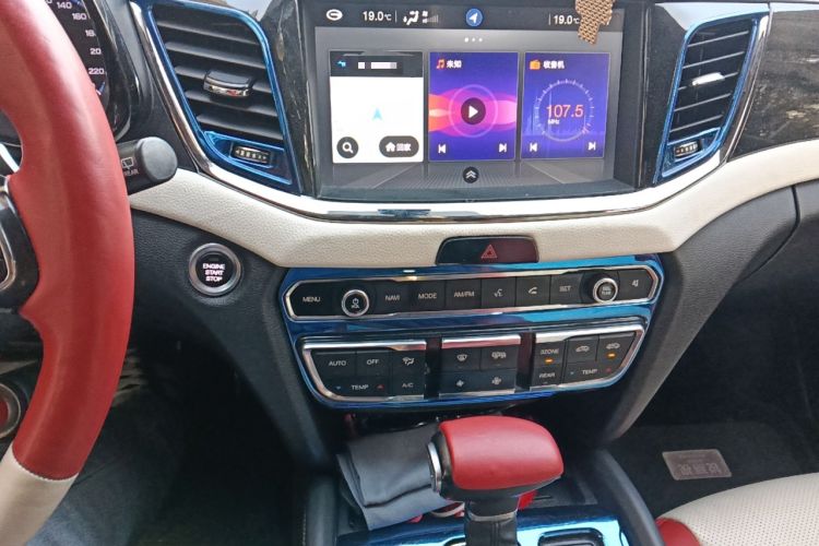 Used GAC Trumpchi GS8 2017 320T Two-Wheel Drive Luxury Smart Connectivity Version (7 Seats)
