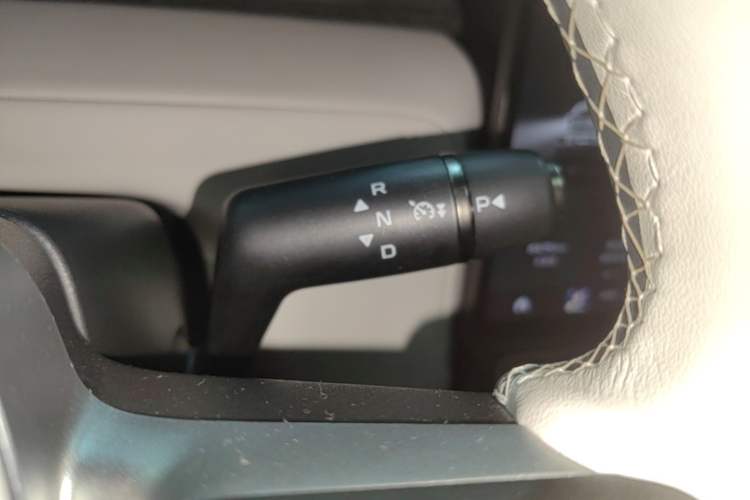 Used iCAR V23 2025 401 Two-Wheel Drive Intelligent Driving Version
