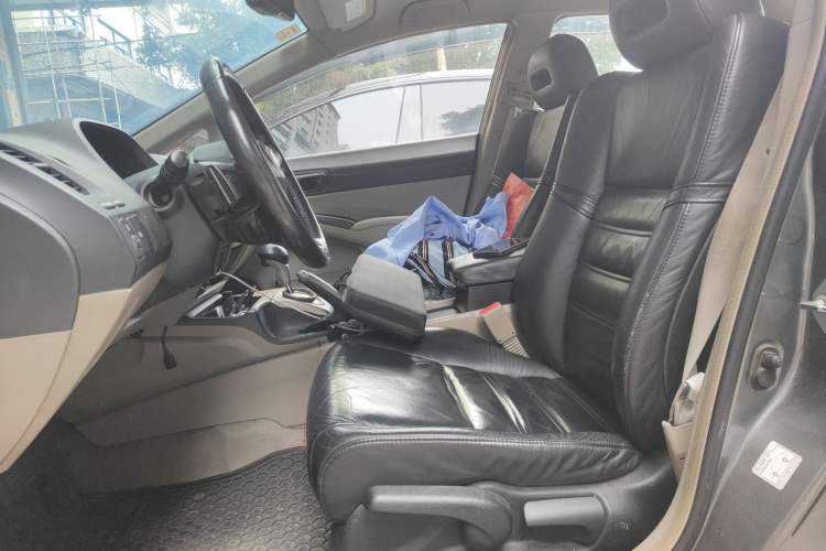 Used CIIMO 2012 1.8L Automatic