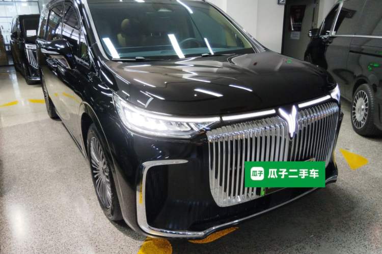 Used VOYAH Dream 2025 PHEV Four-Wheel Drive Excellence Kunpeng Edition