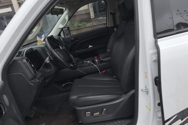 Used Haval H9 2024 2.0T Gasoline 4x4 Territory Edition Left Front Seat