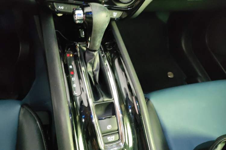 Used Honda Vezel 2020 1.5L CVT Pioneer Edition
