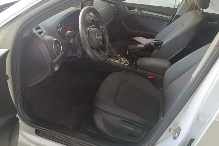 Used Audi A3 2020 Restyled Sportback 35 TFSI Entry-Level China VI Emission Standard