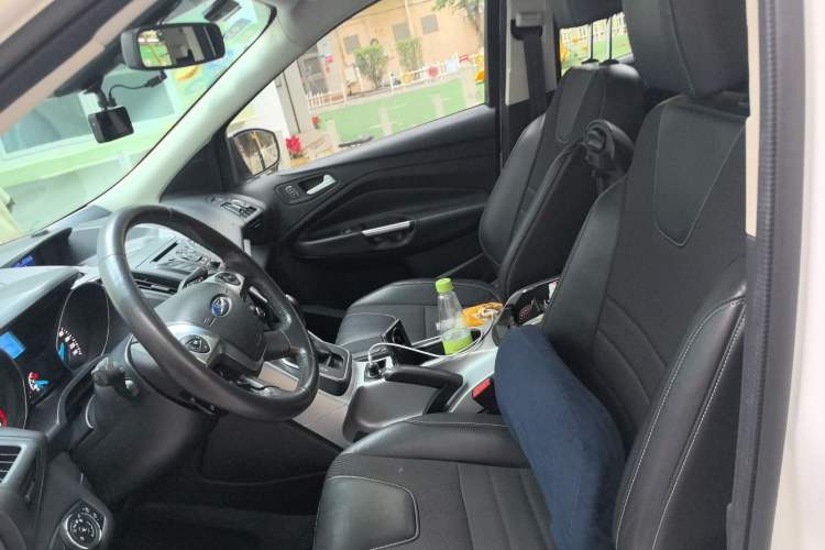 Used Ford Kuga 2013 1.6L GTDi Two-Wheel-Drive Trend Model Left Front Seat