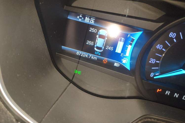 Used Ford Mondeo New Energy 2018 2.0 PHEV Smart-Control Luxury Version China VI Standard Odometer Close Up