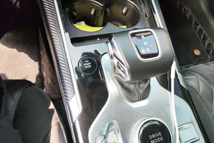 Used Hongqi HS5 2019 2.0T Smart Connect Flagship Edition Gear Lever