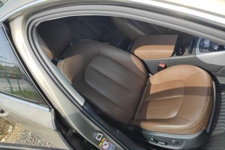 Used Audi A6L 2014 30 FSI Technology Model Right Front Seat