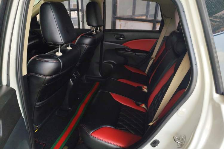 Used Honda CR-V 2016 2.0L Two-Wheel Drive Classic Edition Left Rear Seat