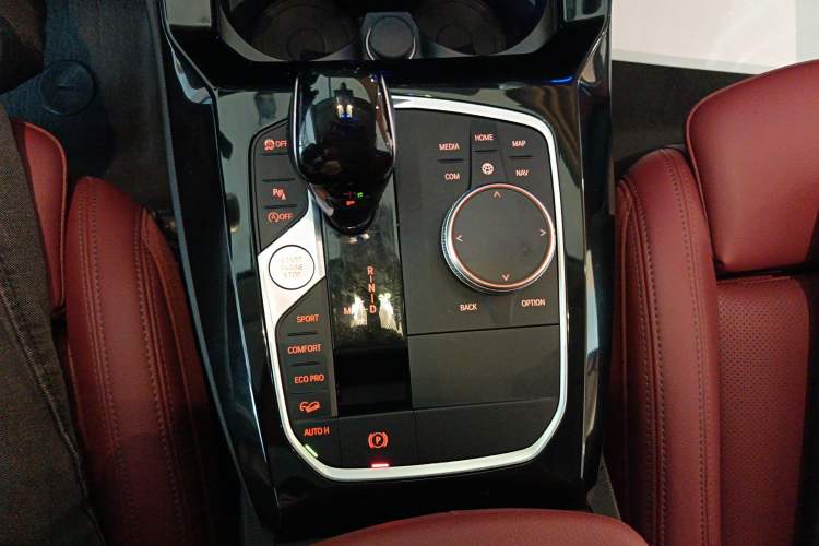 Used BMW X3 2022 xDrive30i Luxury Model M Night Sky Package Gear Lever