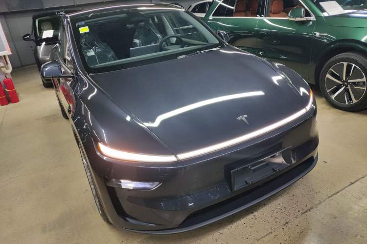 Used Tesla Model Y 2025 Updated Version Long-Range All-Wheel Drive