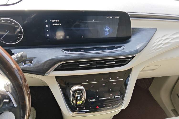 Used Buick GL8 2020 Avenir Avia Six-Seat Deluxe Edition