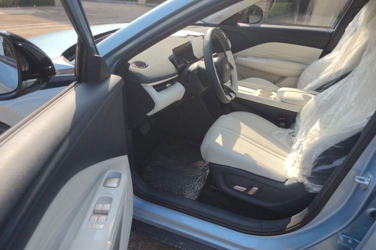 Used ARCFOX T1 2025 Model 425 PRO
