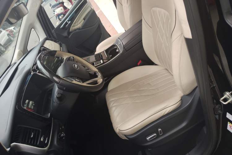 Used GAC Trumpchi M8 2021 Master Series 390T Four-Seat Glory Edition
