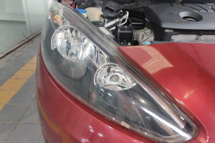 Used Peugeot 308 2014 Enjoy Edition Classic 1.6L Manual YouShang Model Right Front Headlight