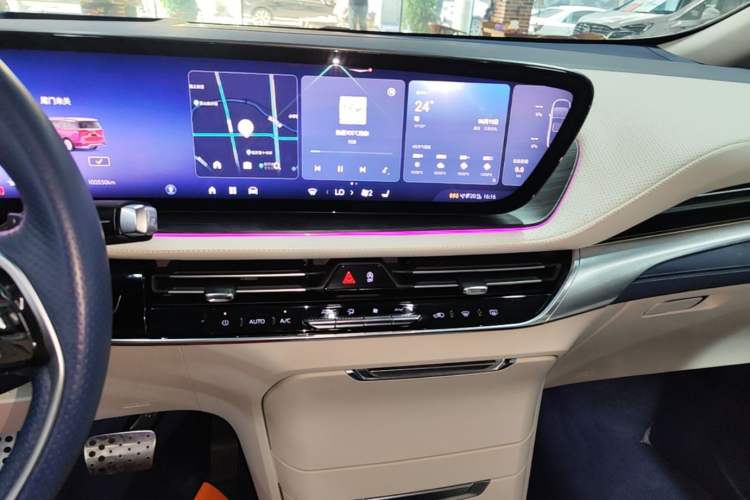 Used Buick Century 2023 2.0T Six-Seater Yinshi Edition
