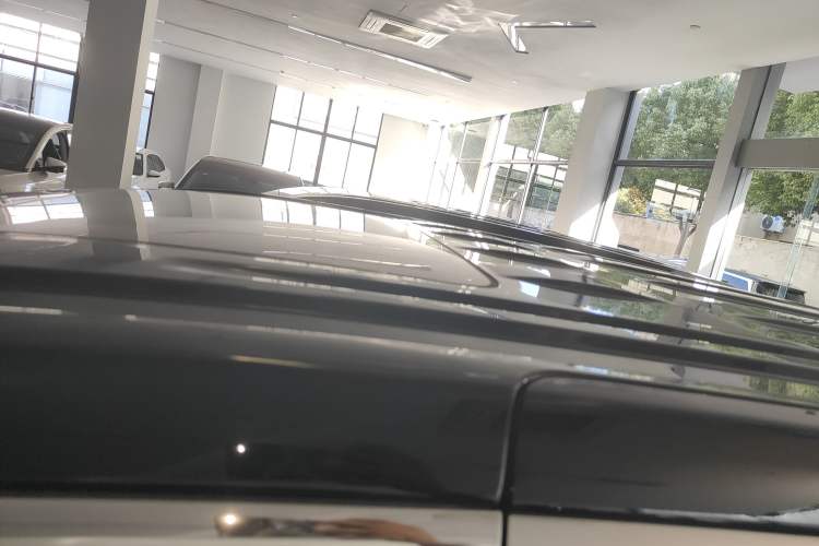 Used VOYAH Dream 2025 PHEV Four-Wheel Drive Excellence Kunpeng Edition