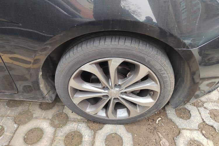 Used Hyundai Sonata 2013 2.4L Automatic Luxury Version China IV Standard
